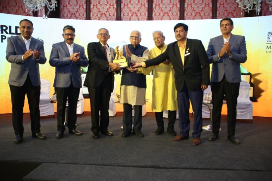 Anand Limaye Receives Mumbai Mudrak Sangh’s Lifetime Achievement Award 2023!